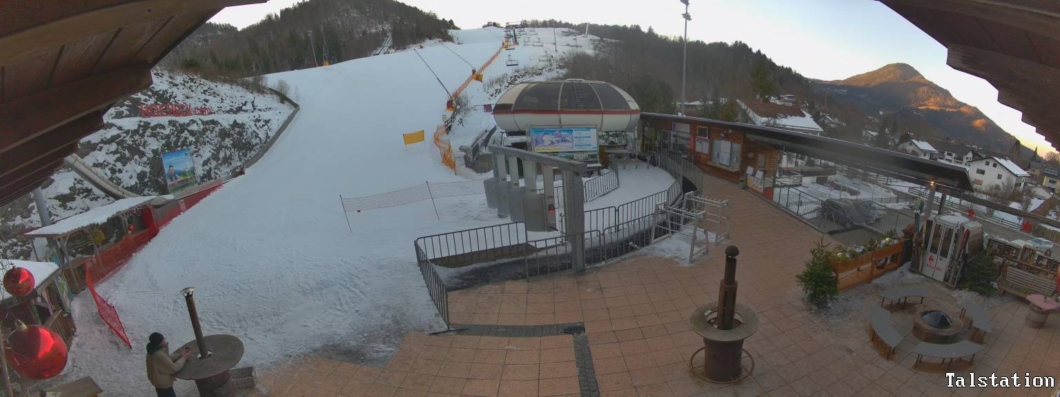 Archiv Foto Webcam Skigebiet Oberaudorf Hocheck: Talstation