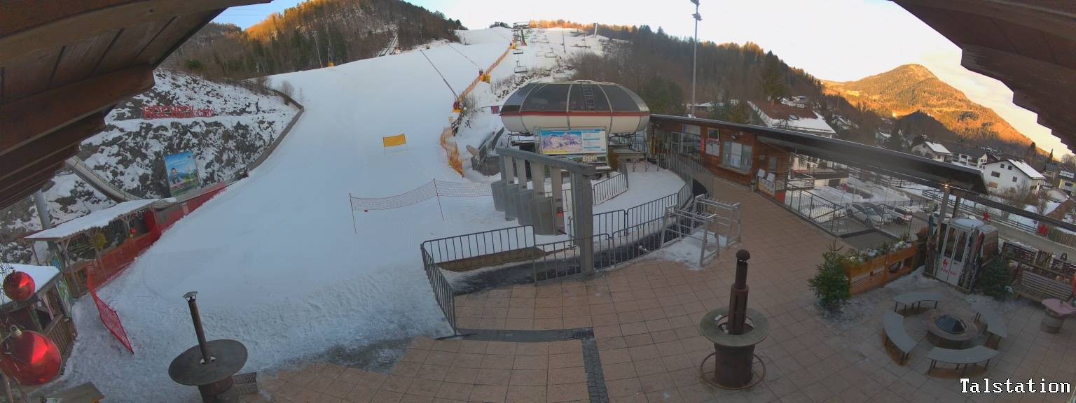 Archiv Foto Webcam Skigebiet Oberaudorf Hocheck: Talstation