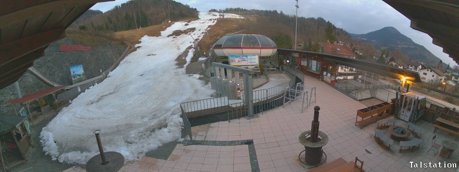 Archiv Foto Webcam Skigebiet Oberaudorf Hocheck: Talstation