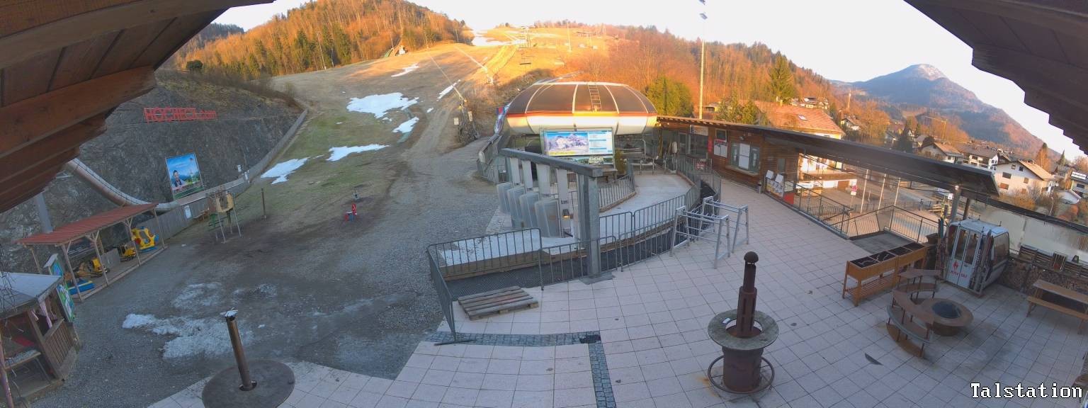 Archiv Foto Webcam Skigebiet Oberaudorf Hocheck: Talstation