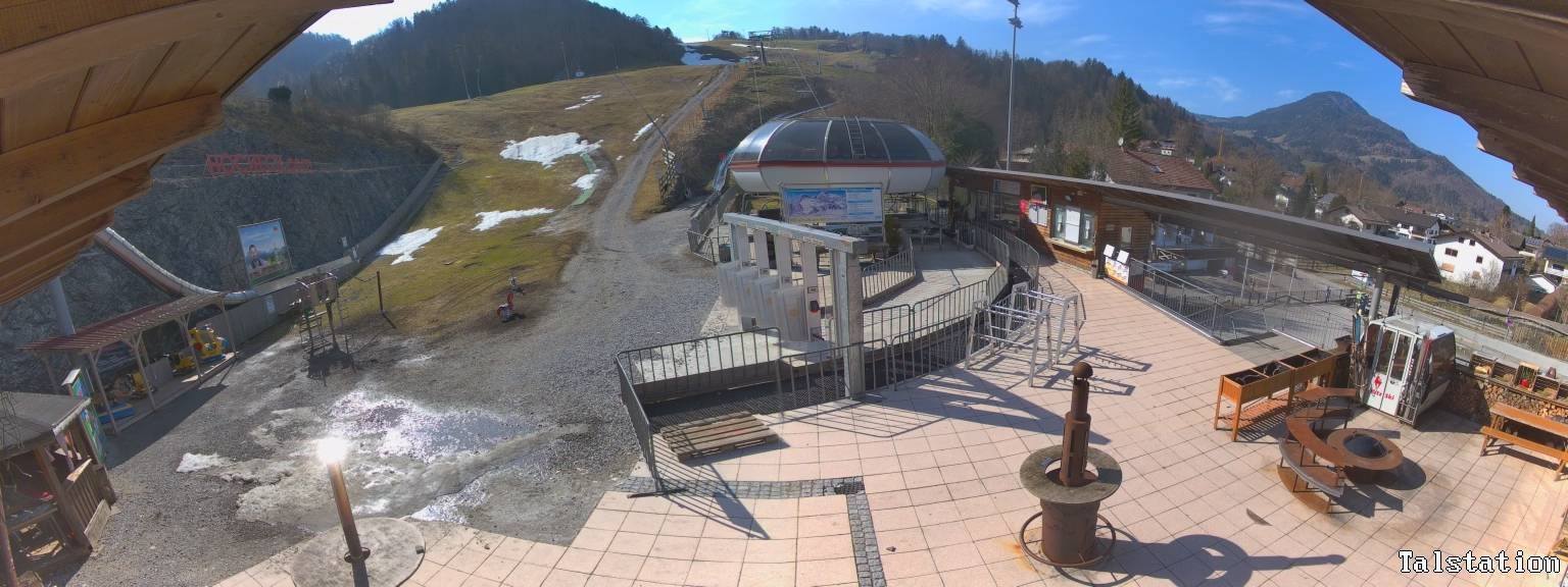 Archiv Foto Webcam Skigebiet Oberaudorf Hocheck: Talstation