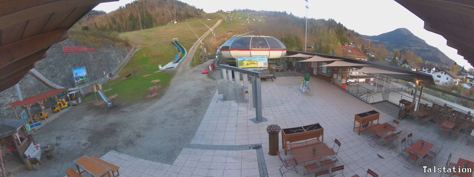 Archiv Foto Webcam Skigebiet Oberaudorf Hocheck: Talstation