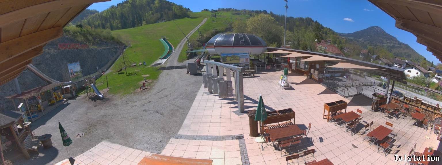 Archiv Foto Webcam Skigebiet Oberaudorf Hocheck: Talstation