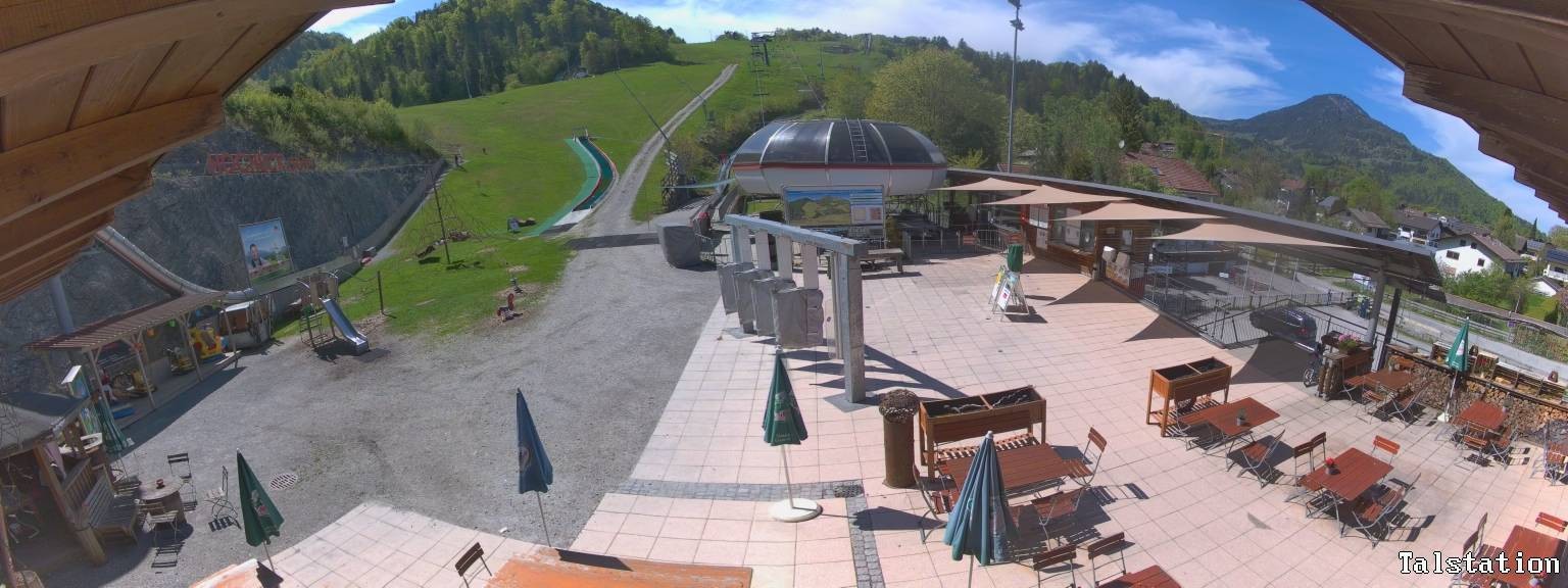 Archiv Foto Webcam Skigebiet Oberaudorf Hocheck: Talstation