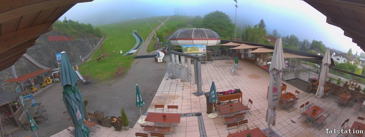 Archived image Webcam Oberaudorf Hocheck ski resort: base station