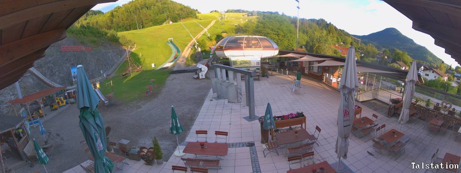 Archiv Foto Webcam Skigebiet Oberaudorf Hocheck: Talstation