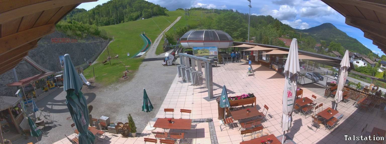 Archiv Foto Webcam Skigebiet Oberaudorf Hocheck: Talstation