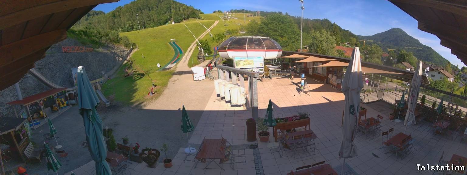 Archiv Foto Webcam Skigebiet Oberaudorf Hocheck: Talstation