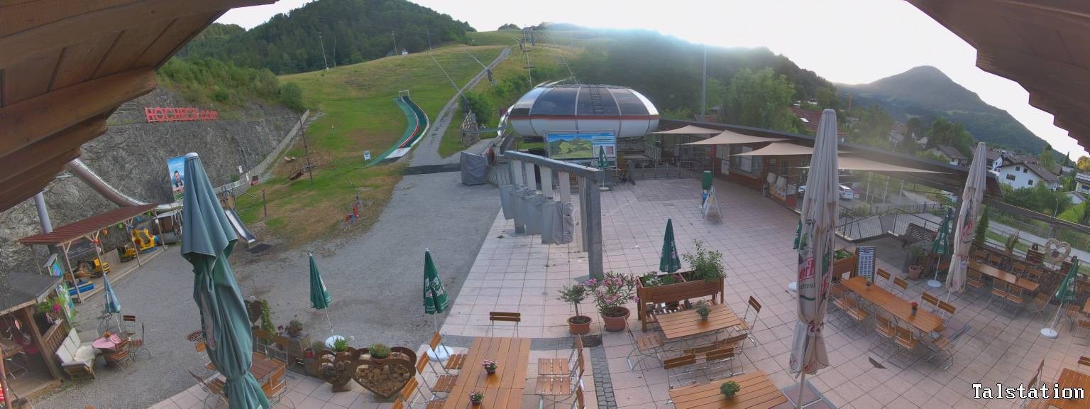 Archived image Webcam Oberaudorf Hocheck ski resort: base station