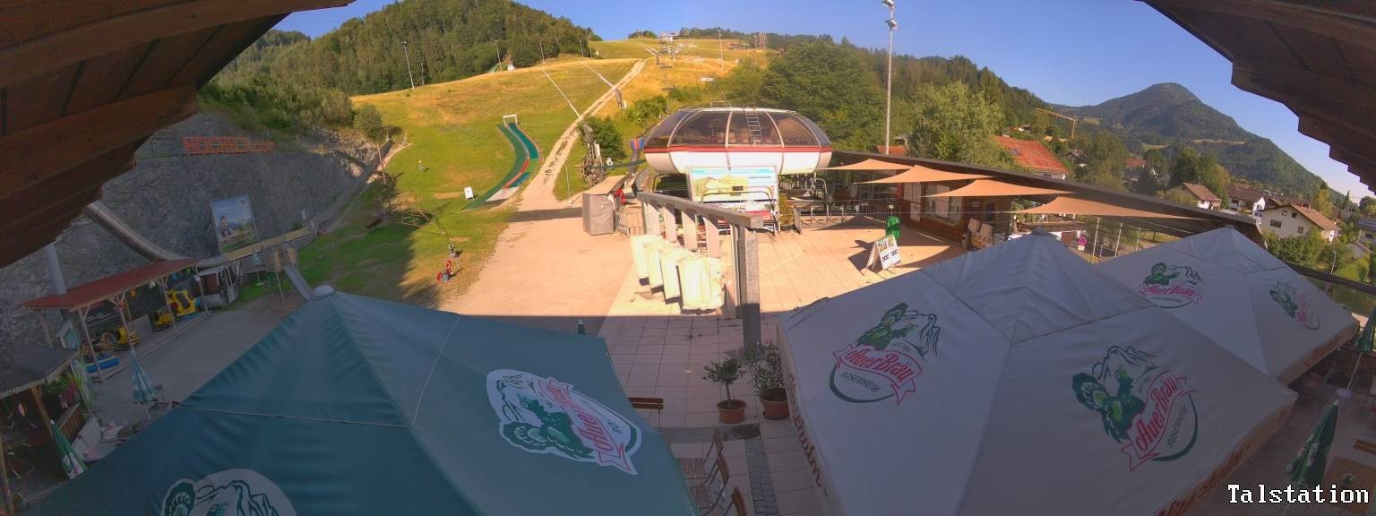 Archived image Webcam Oberaudorf Hocheck ski resort: base station