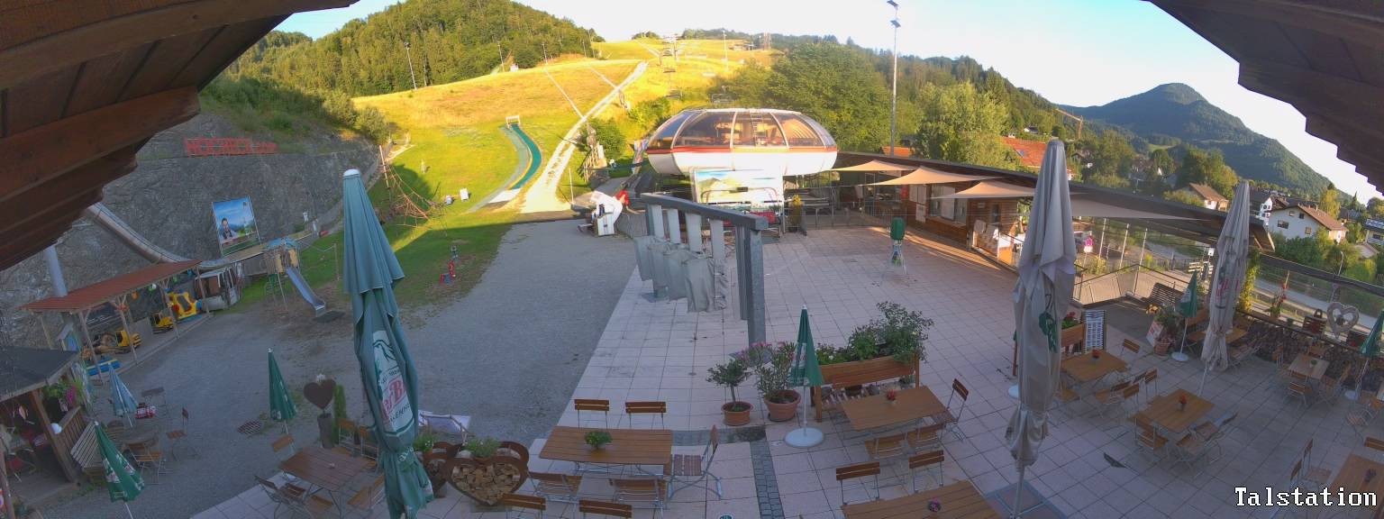 Archiv Foto Webcam Skigebiet Oberaudorf Hocheck: Talstation