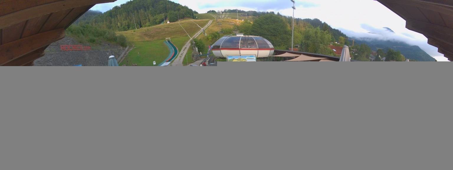 Archived image Webcam Oberaudorf Hocheck ski resort: base station