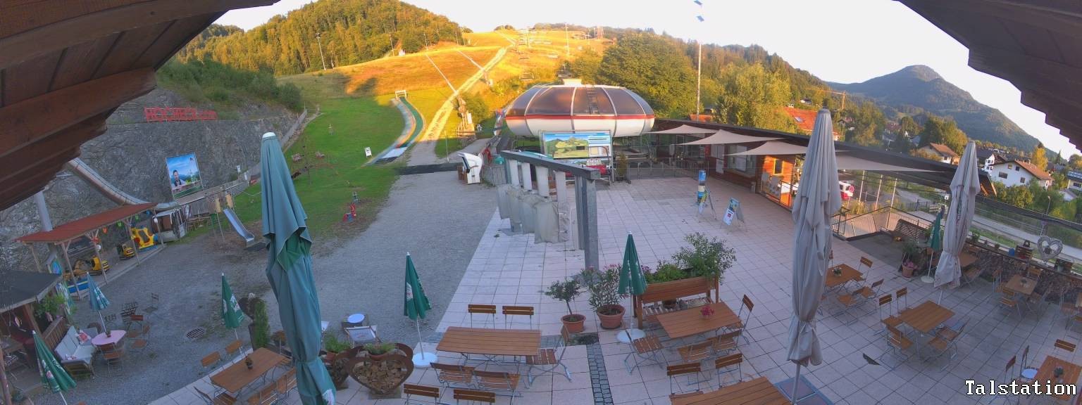 Archiv Foto Webcam Skigebiet Oberaudorf Hocheck: Talstation