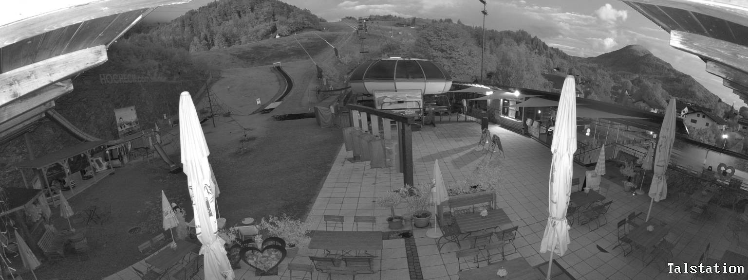 Archiv Foto Webcam Skigebiet Oberaudorf Hocheck: Talstation