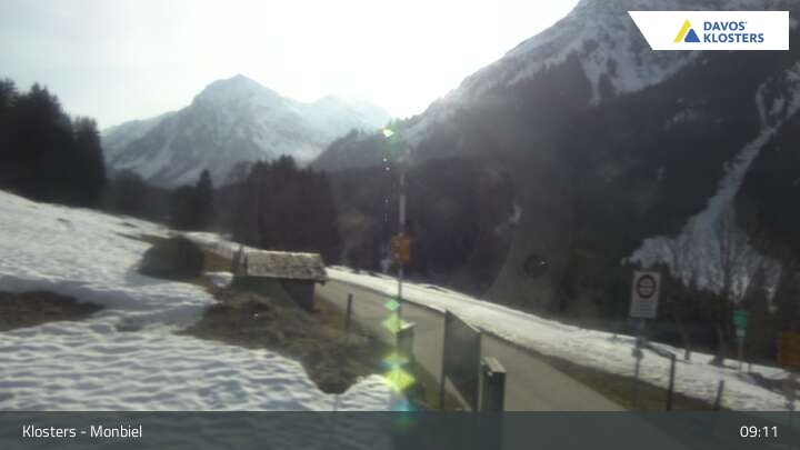 Archiv Foto Webcam Monbiel Parkplatz (Klosters)