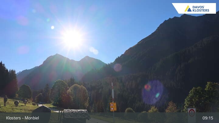Archived image Webcam Monbiel Car Park (Klosters)