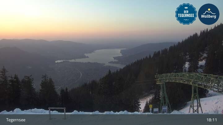 Archiv Foto Webcam Bergstation am Wallberg auf 1620 Meter