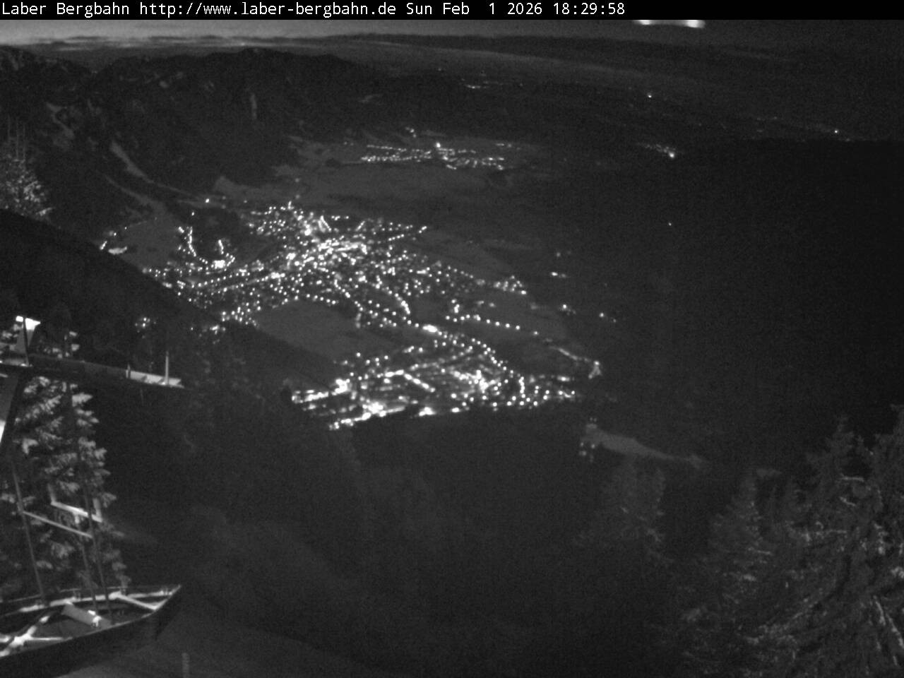 Archiv Foto Webcam Blick auf Oberammergau (Laber Bahn Bergstation)