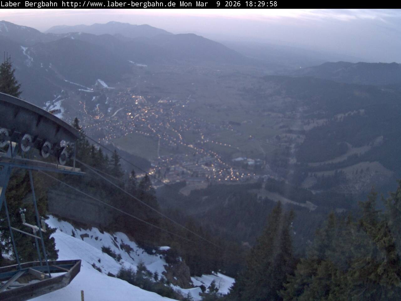 Archiv Foto Webcam Blick auf Oberammergau (Laber Bahn Bergstation)