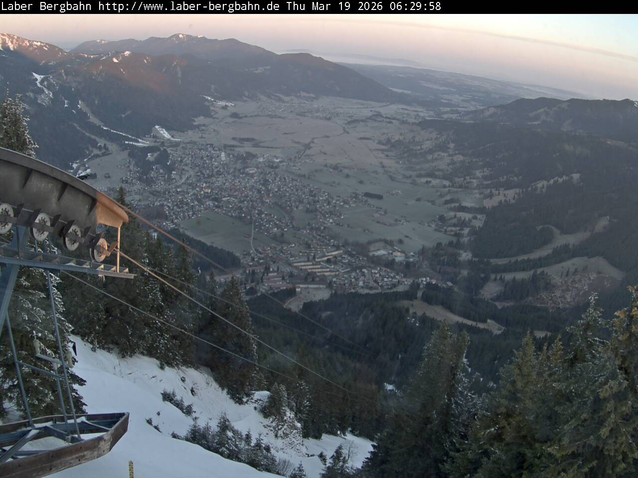 Archived image Webcam View of Oberammergau (Laber Bahn mountain station)