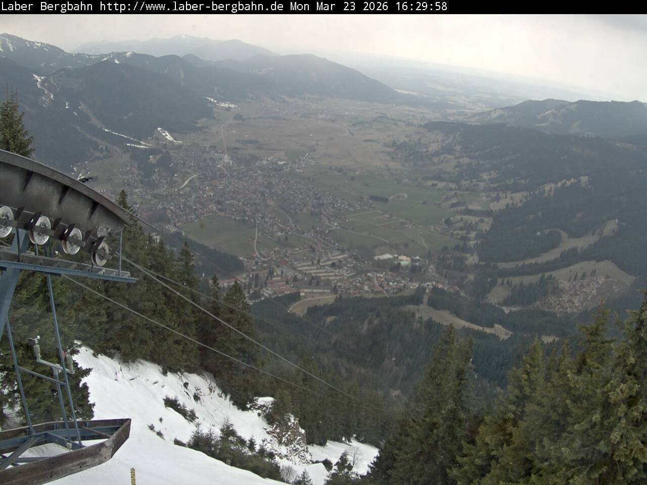 Archived image Webcam View of Oberammergau (Laber Bahn mountain station)