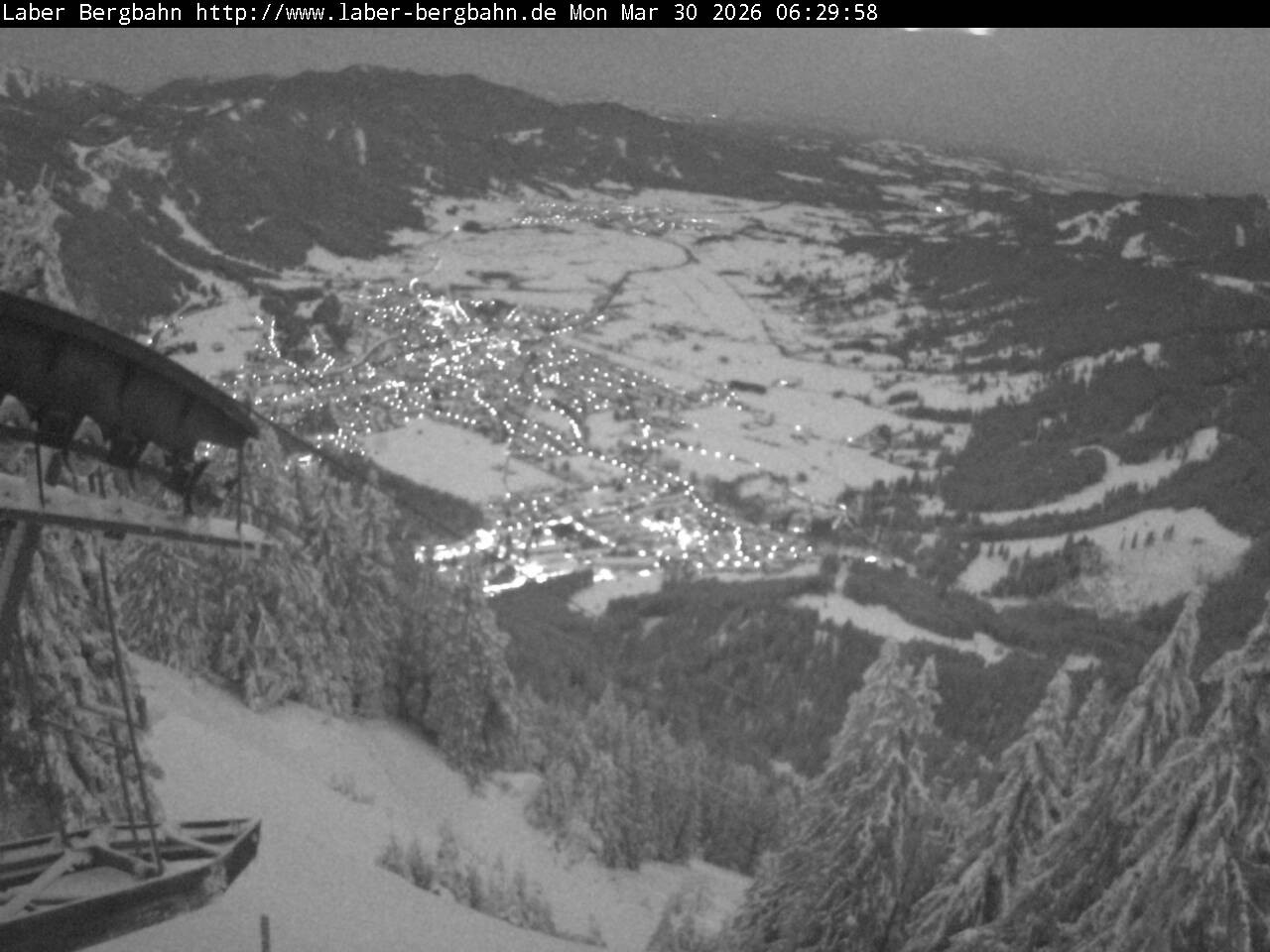 Archiv Foto Webcam Blick auf Oberammergau (Laber Bahn Bergstation)