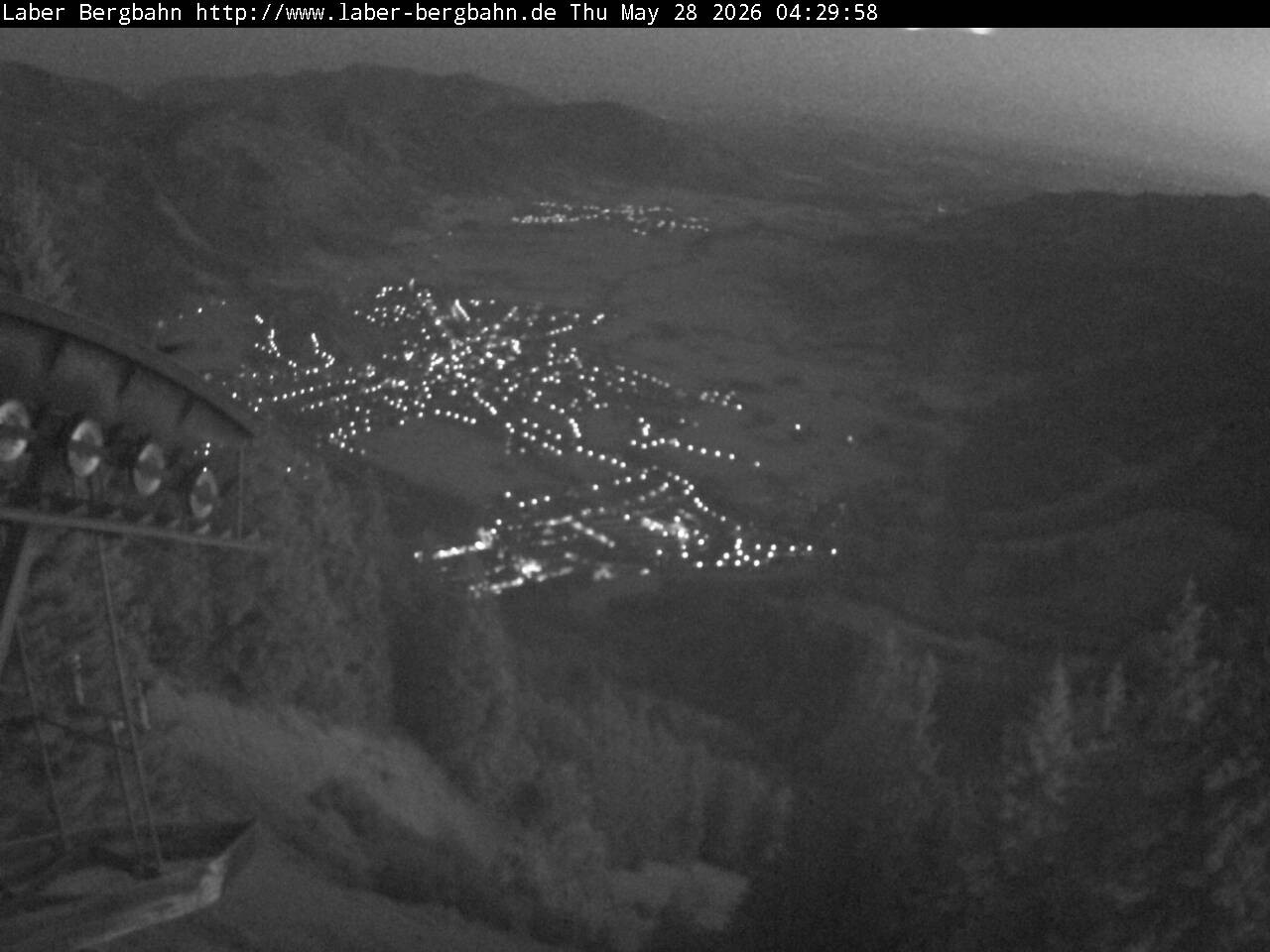 Archived image Webcam View of Oberammergau (Laber Bahn mountain station)