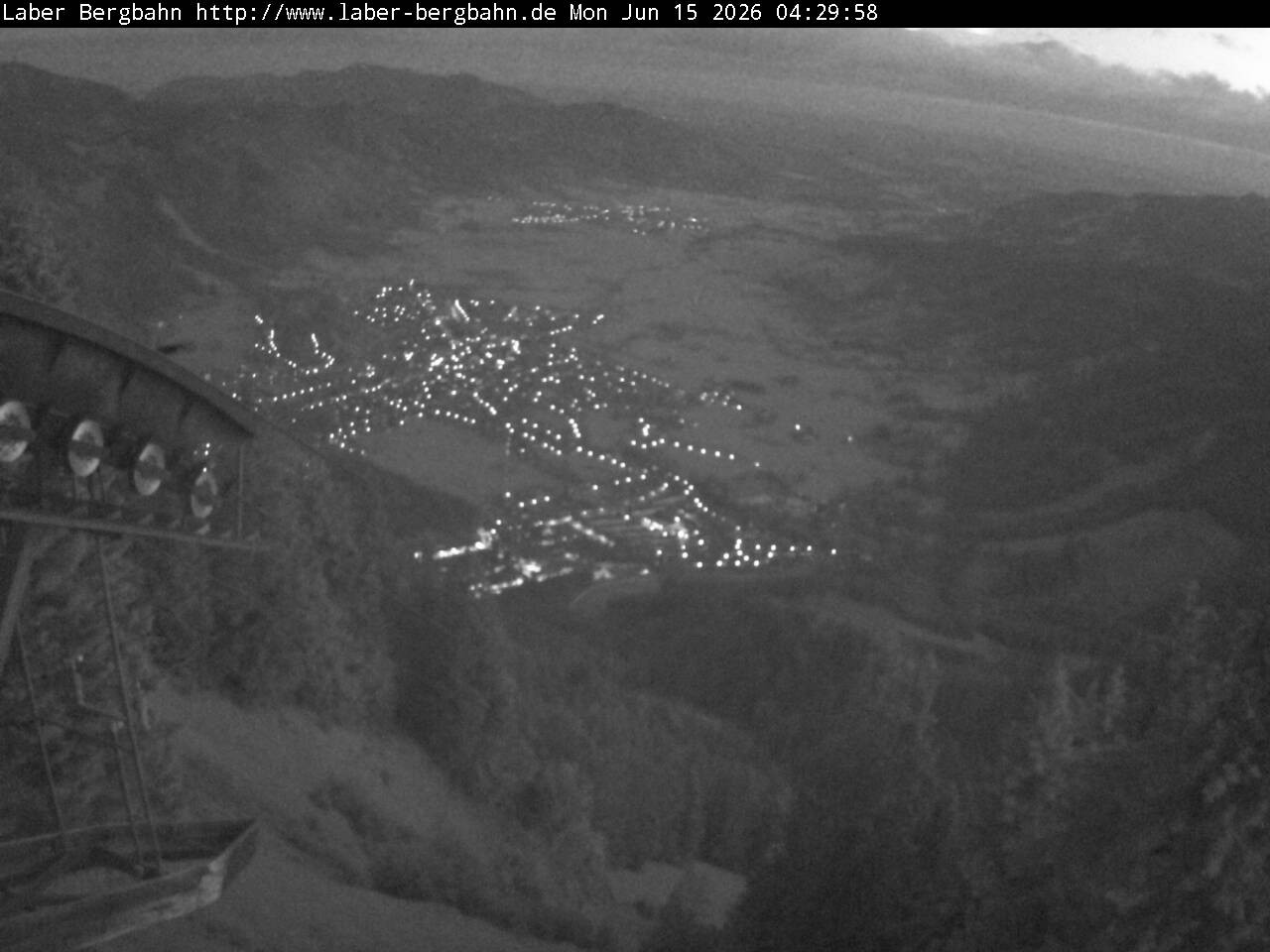 Archiv Foto Webcam Blick auf Oberammergau (Laber Bahn Bergstation)