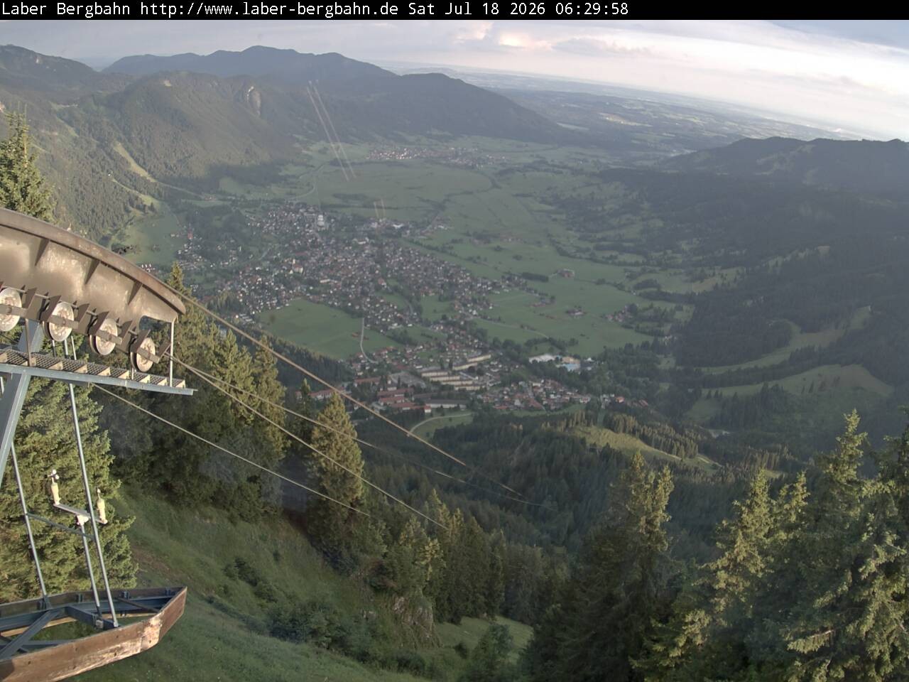 Archived image Webcam View of Oberammergau (Laber Bahn mountain station)