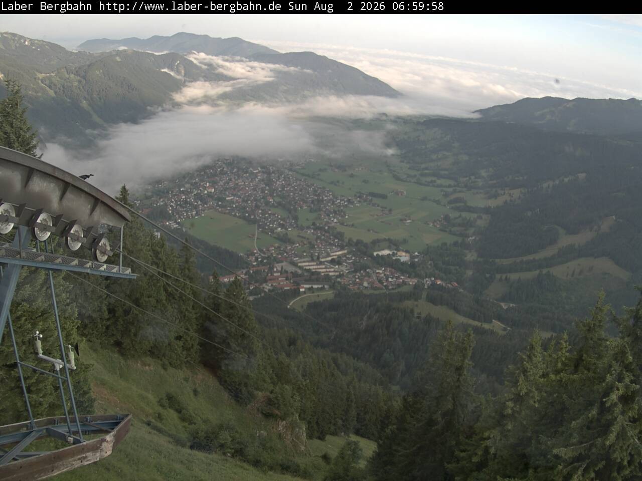 Archived image Webcam View of Oberammergau (Laber Bahn mountain station)