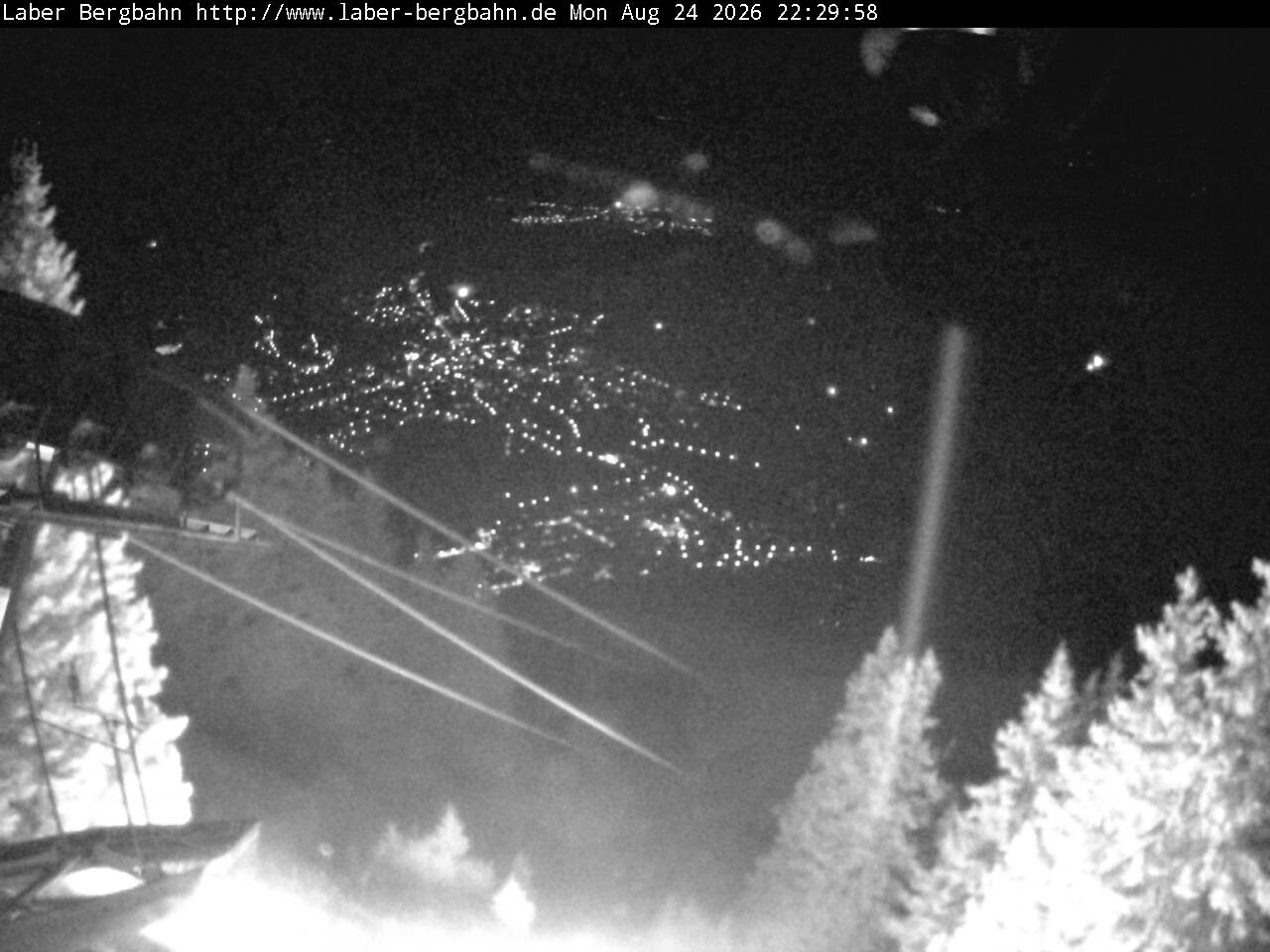 Archiv Foto Webcam Blick auf Oberammergau (Laber Bahn Bergstation)