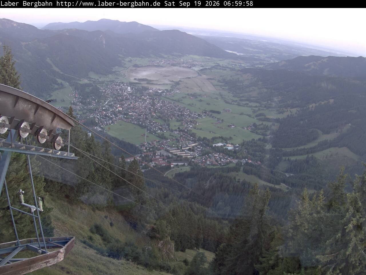 Archived image Webcam View of Oberammergau (Laber Bahn mountain station)