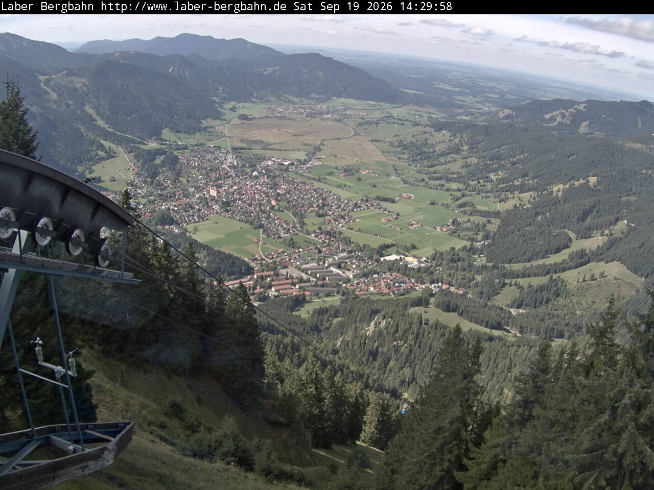 Archived image Webcam View of Oberammergau (Laber Bahn mountain station)
