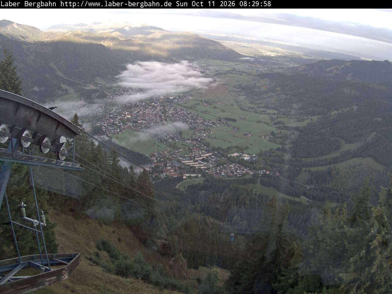 Archived image Webcam View of Oberammergau (Laber Bahn mountain station)