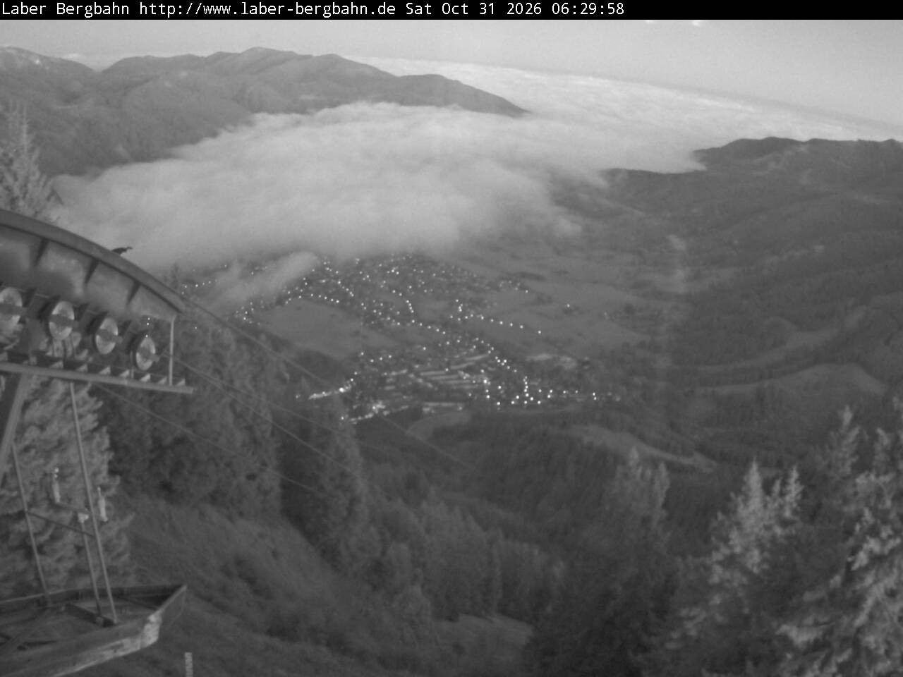 Archiv Foto Webcam Blick auf Oberammergau (Laber Bahn Bergstation)