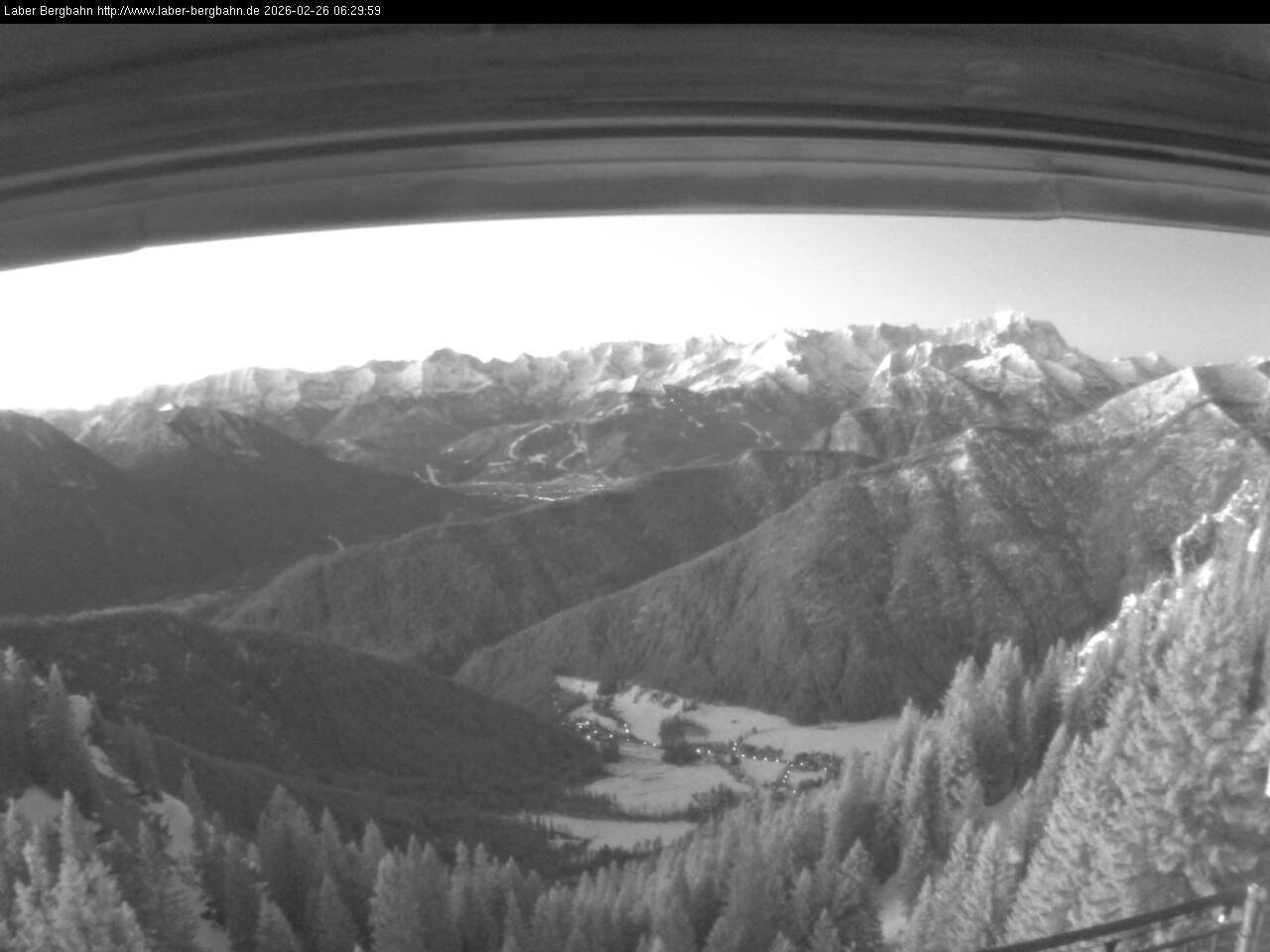Archived image Webcam Mountain station Laberbahn 1683 m