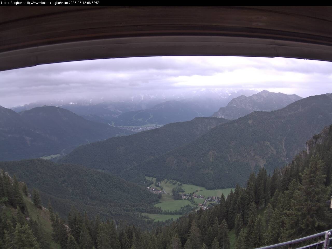 Archived image Webcam Mountain station Laberbahn 1683 m