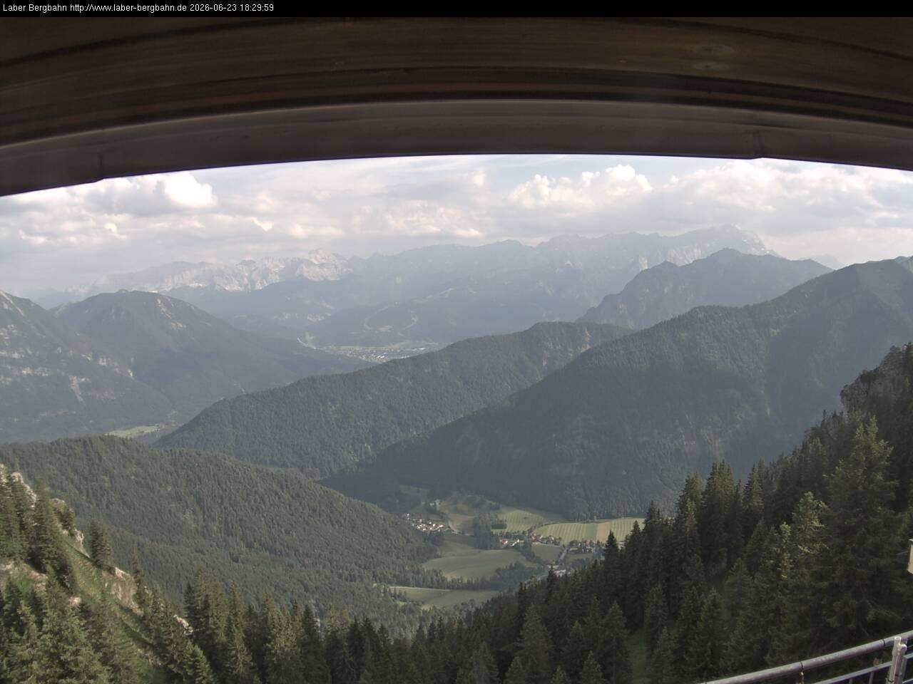 Archived image Webcam Mountain station Laberbahn 1683 m