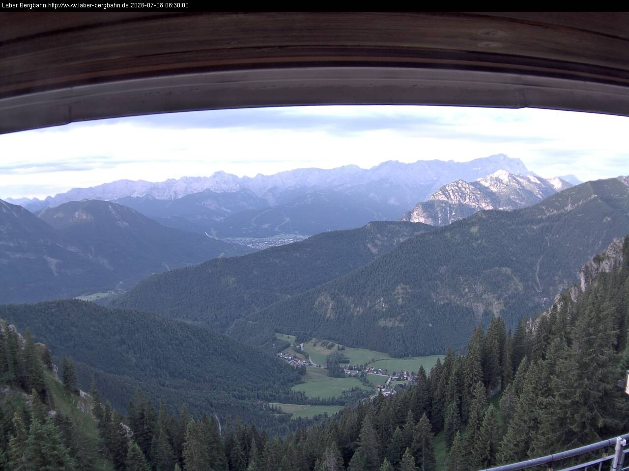 Archived image Webcam Mountain station Laberbahn 1683 m