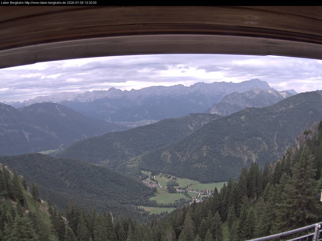 Archived image Webcam Mountain station Laberbahn 1683 m