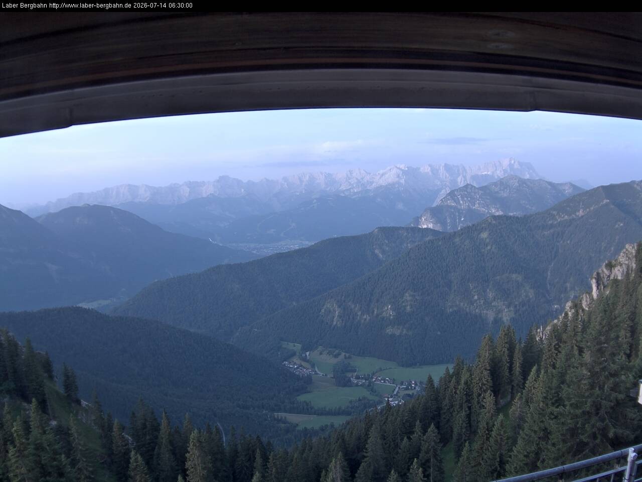 Archived image Webcam Mountain station Laberbahn 1683 m
