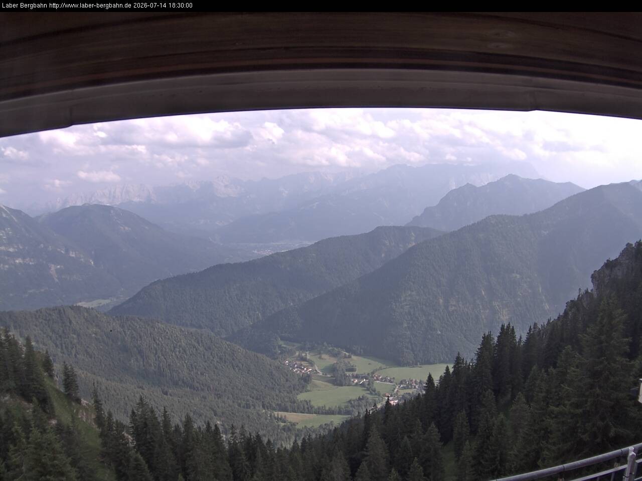 Archived image Webcam Mountain station Laberbahn 1683 m