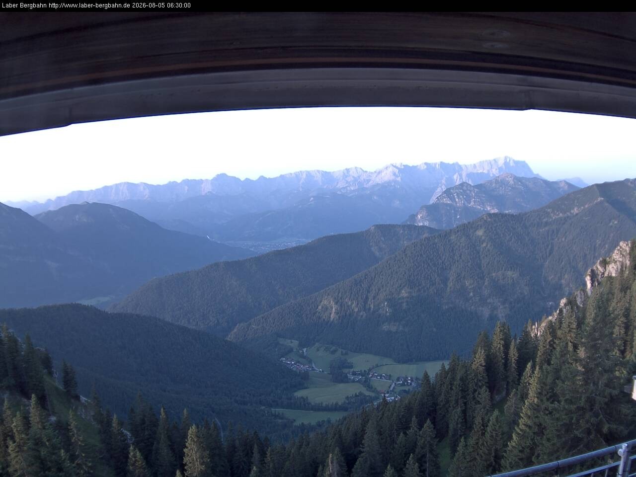 Archived image Webcam Mountain station Laberbahn 1683 m