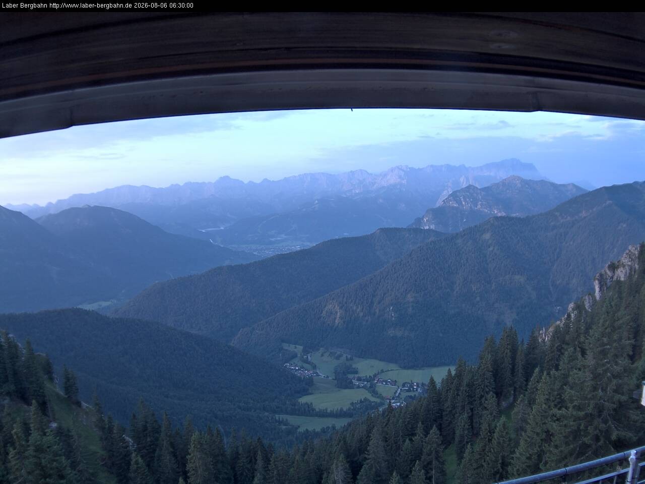 Archived image Webcam Mountain station Laberbahn 1683 m