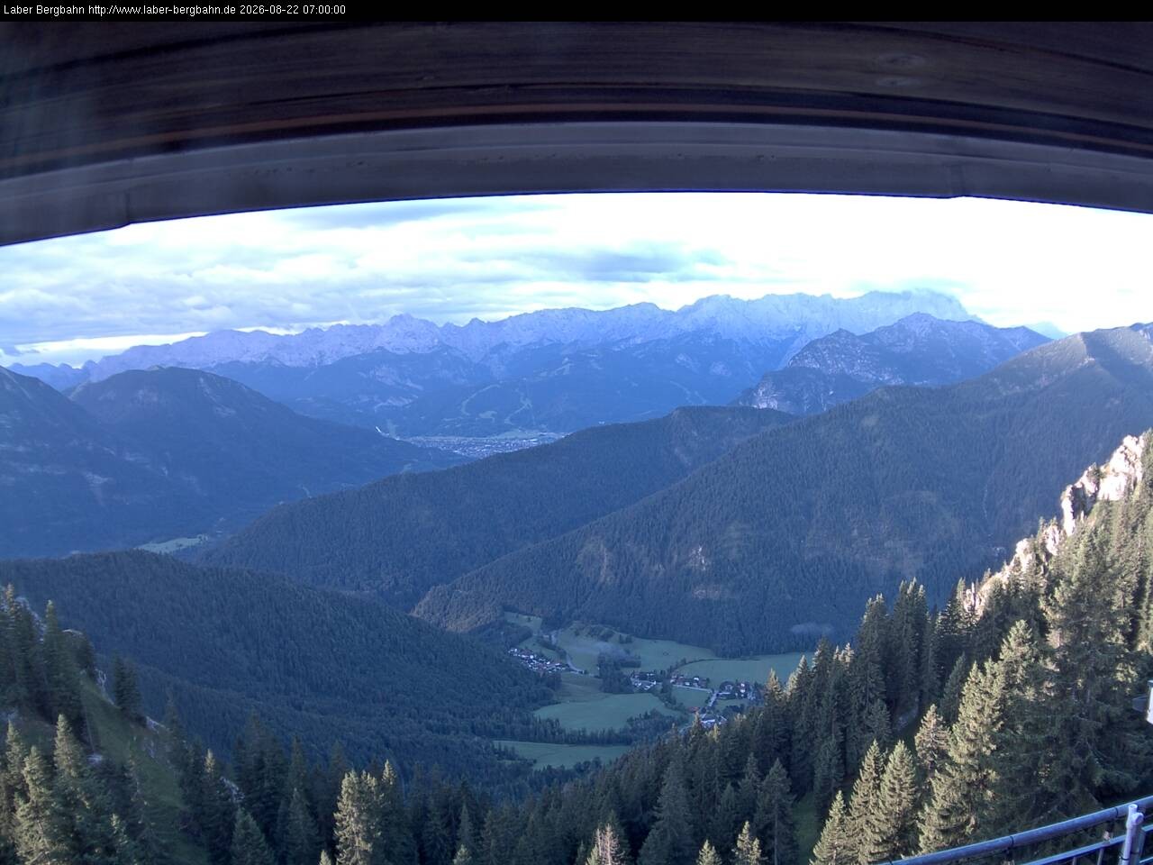 Archived image Webcam Mountain station Laberbahn 1683 m