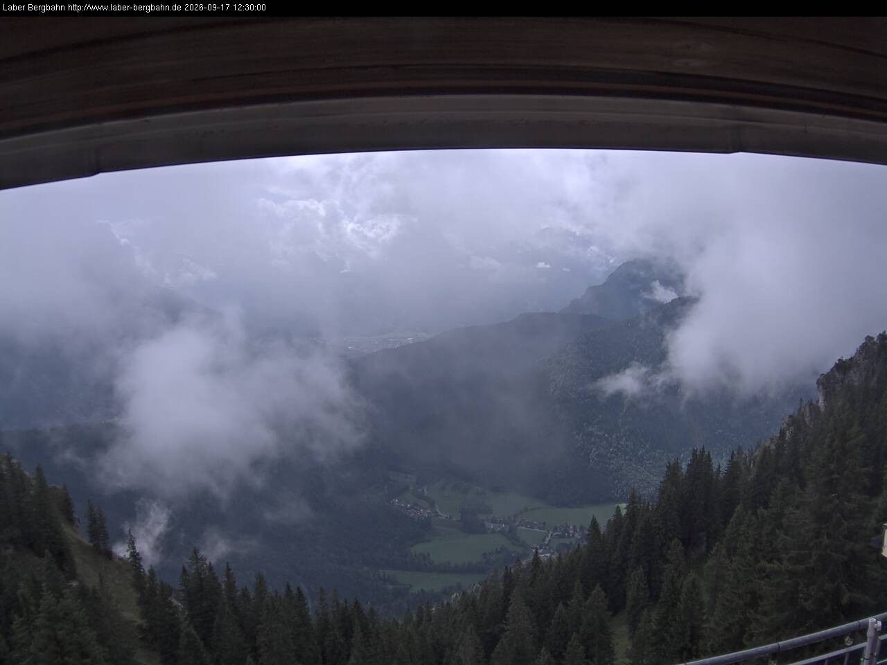 Archived image Webcam Mountain station Laberbahn 1683 m