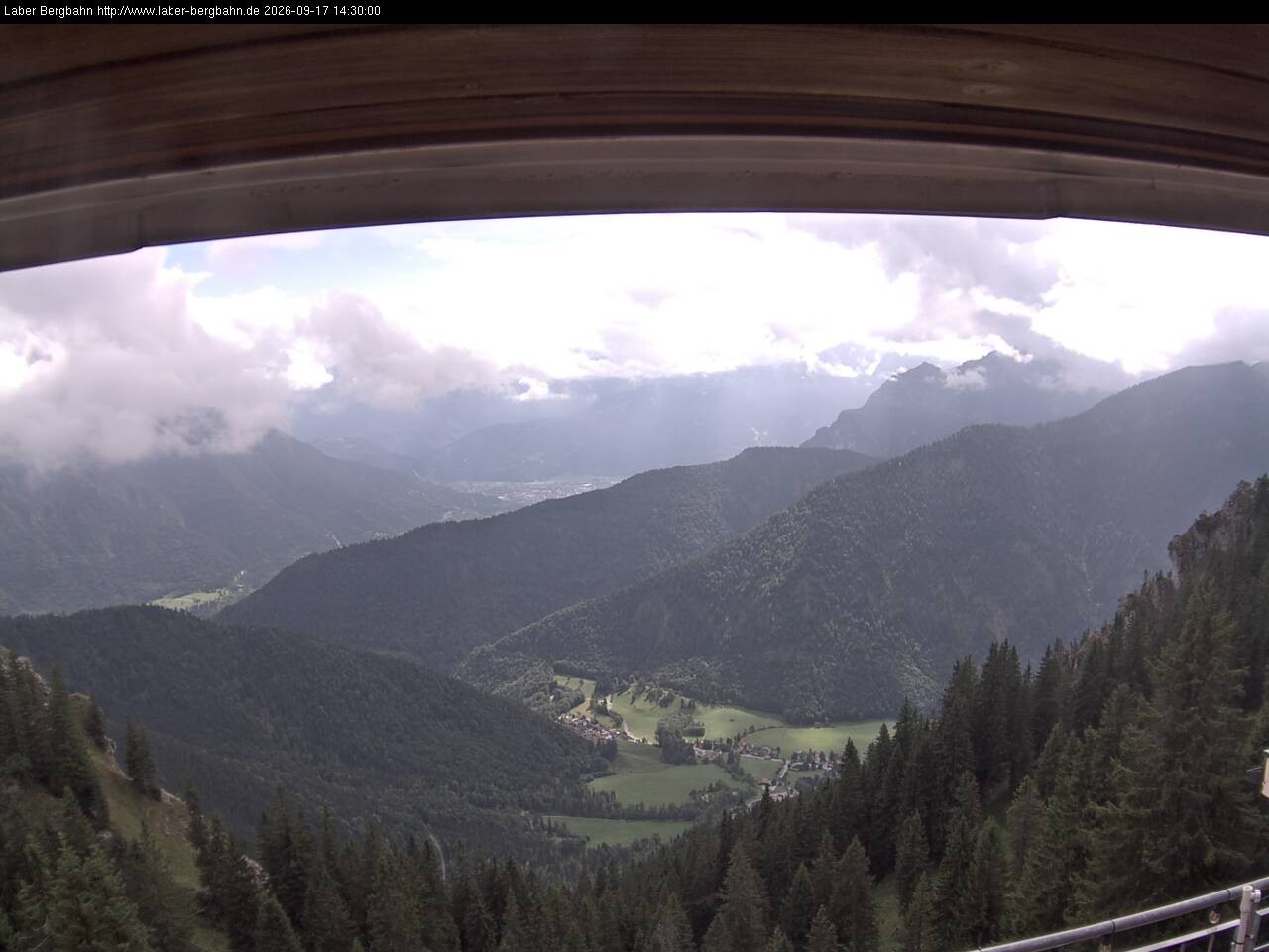 Archived image Webcam Mountain station Laberbahn 1683 m