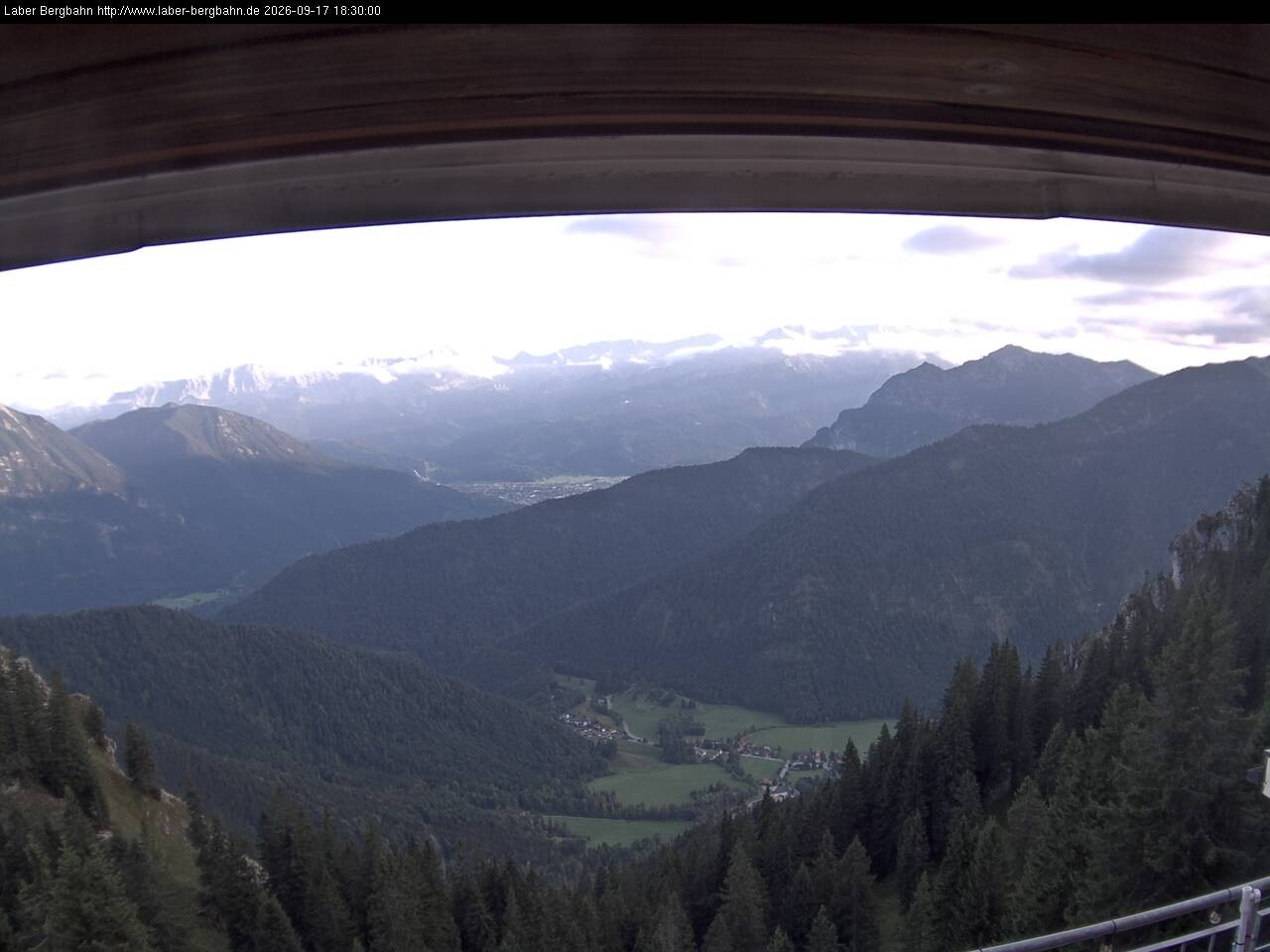 Archived image Webcam Mountain station Laberbahn 1683 m