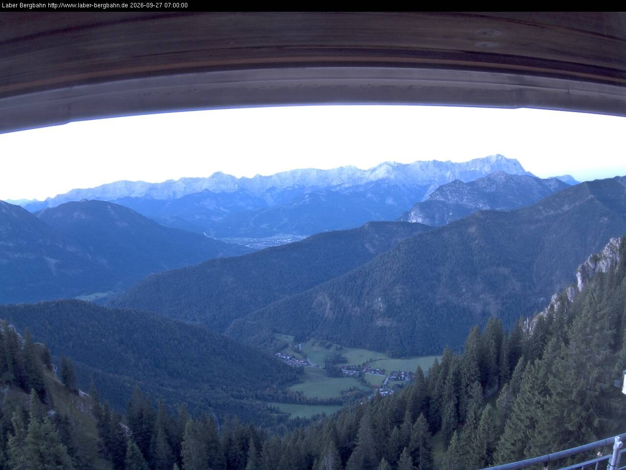 Archived image Webcam Mountain station Laberbahn 1683 m
