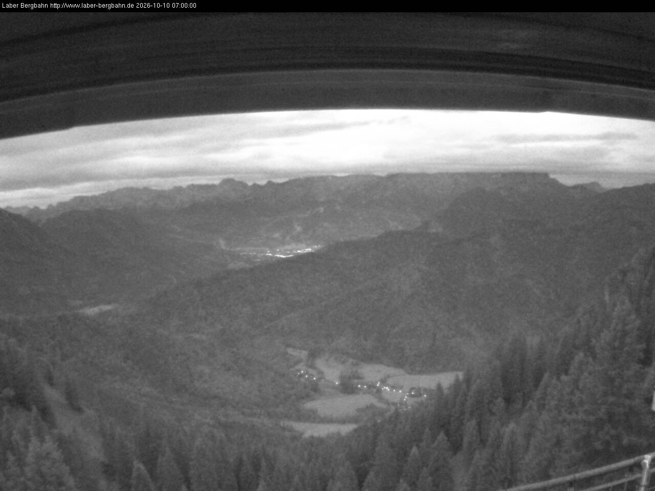 Archived image Webcam Mountain station Laberbahn 1683 m